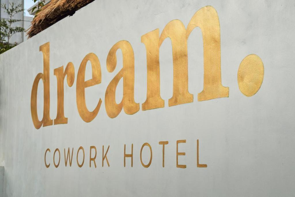 Dream Hotel Kuta  Exterior foto